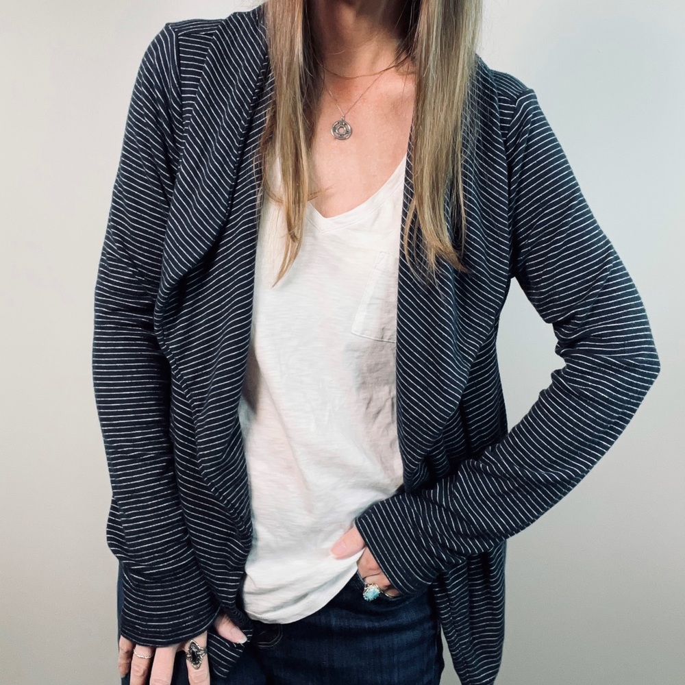 LOU & GREY blue and white striped soft open front cardigan with pockets